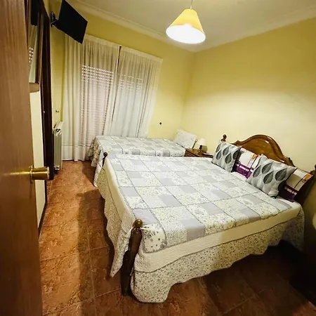 Residencia Iris Hotel Geres Exterior photo